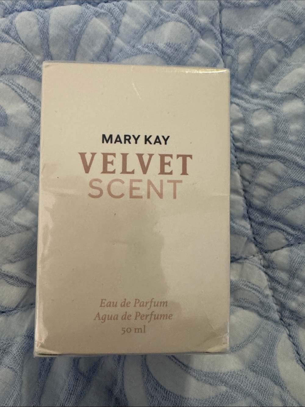 Mary Kay Velvet Scent Eau de Parfum in Soft Blush and Cream Packaging